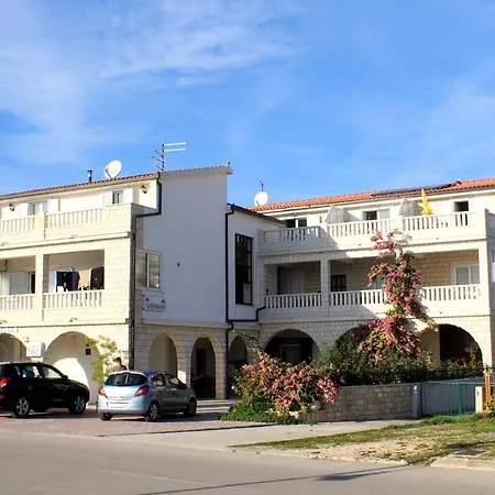 Rogoznica 1087e * Rogoznica (Sibenik-Knin)